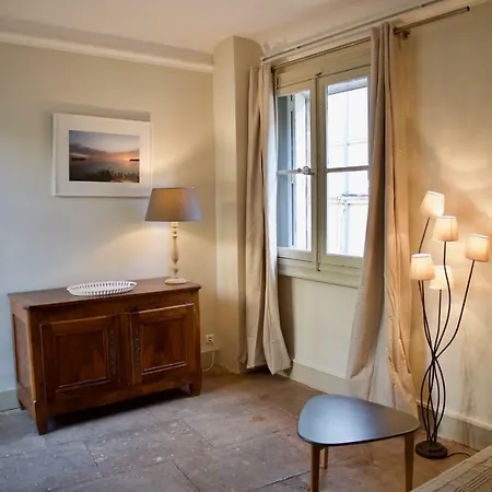 De L'hotel De Girard Apartment Montpellier